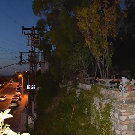 Papillon Hotel מלון 3*