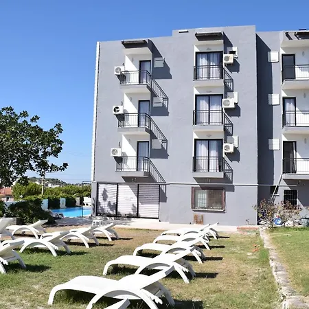 Papillon Hotel מלון Çeşme